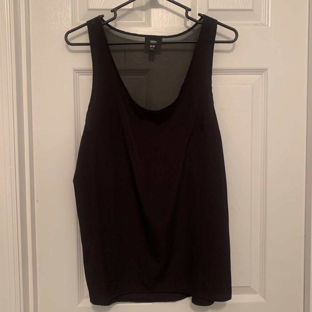 ⭐️Mossimo Women’s Racerback Top.